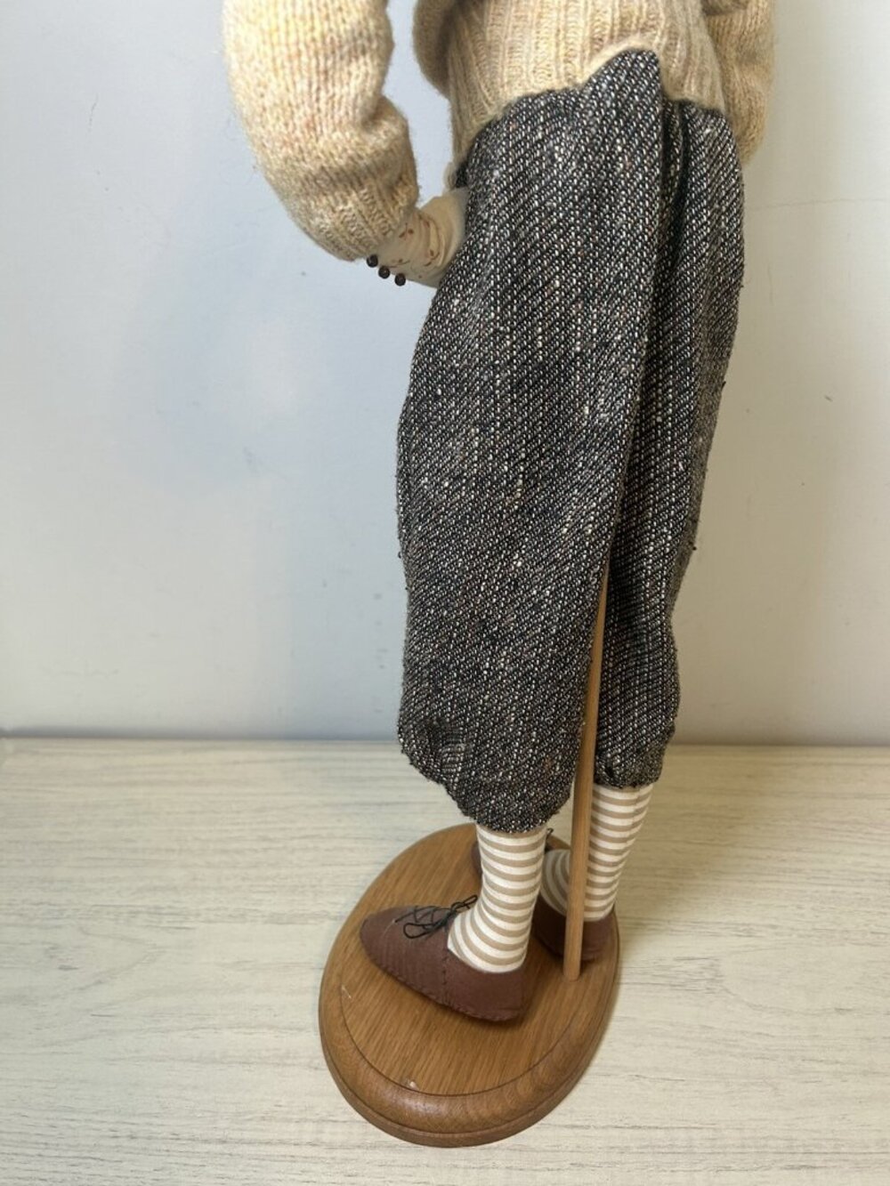 Akira Blount Doll Handmade Needle Sculpted Signed Vintage 24” With Stand - Picture 13 of 16